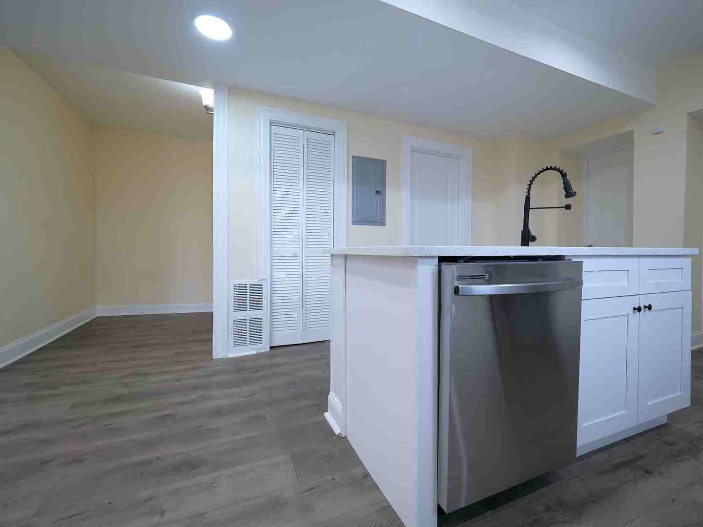 10 West 113th Street Chicago, IL 60628 - Photo 25 of 45