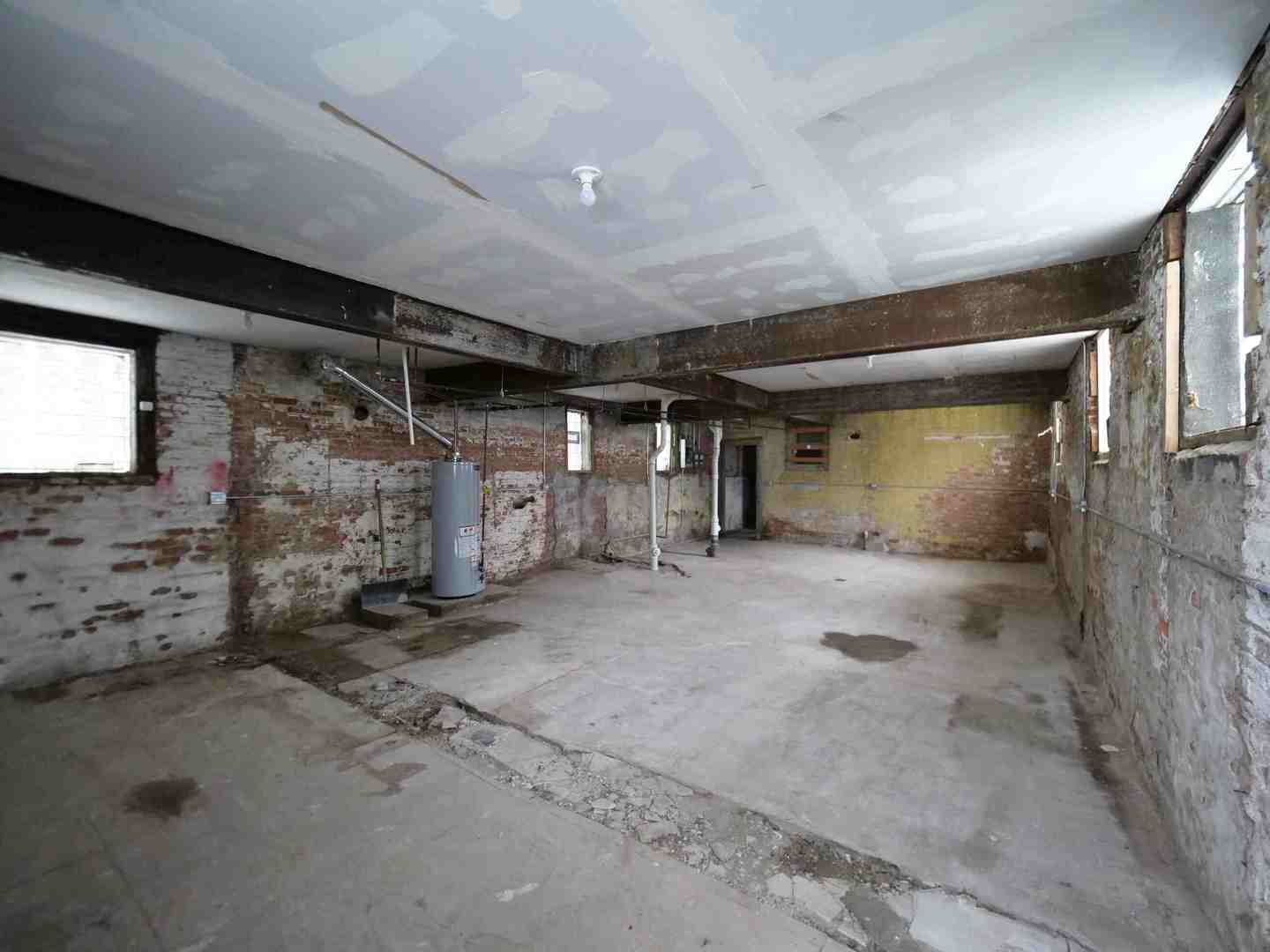 10 West 113th Street Chicago, IL 60628 - Photo 42 of 45