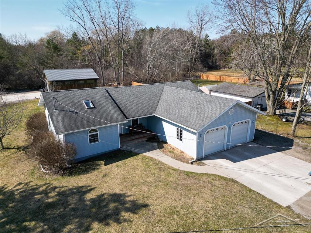 2393 North Jefferson Road Midland, MI 48642 - Photo 4 of 59