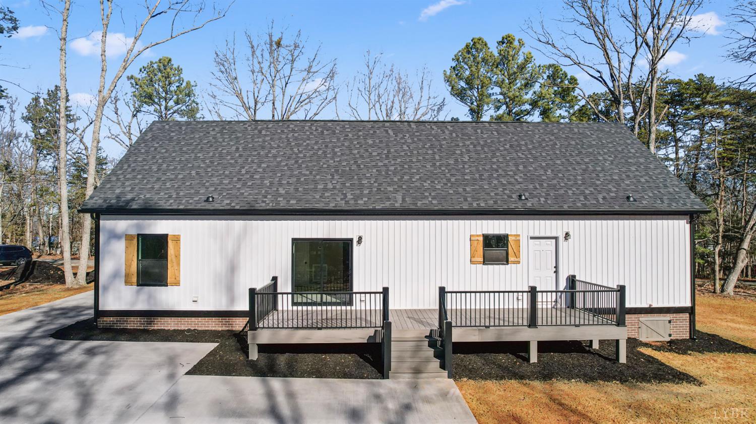 200 Saunders Point Road Huddleston, VA 24104 - Photo 62 of 79 Gallery Image 62