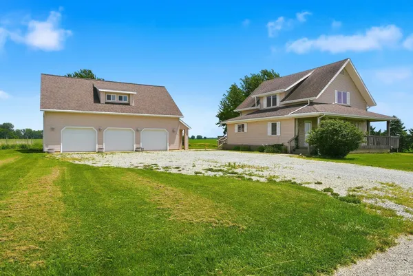 $300,000 | 6756 Highway 19, Mentone, IN 46539
