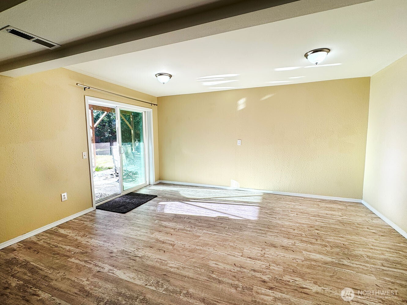 19310 1st Avenue Southeast Bothell, WA 98012 - Photo 12 of 21