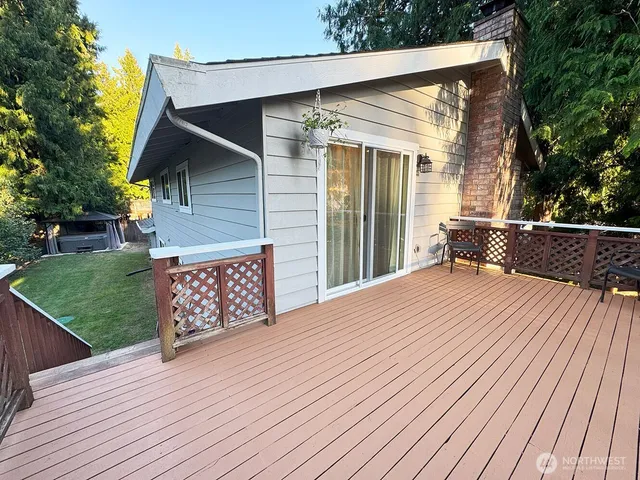 $895,000 | 19310 1st Avenue Southeast, Bothell, WA 98012