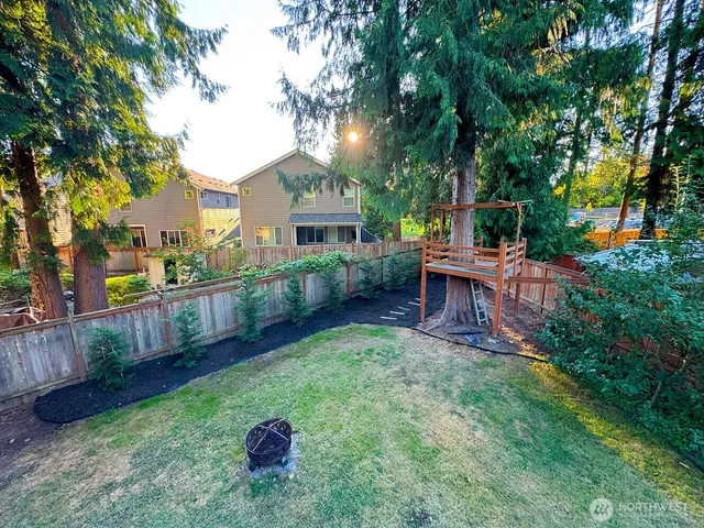 $895,000 | 19310 1st Avenue Southeast, Bothell, WA 98012
