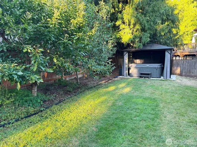 $895,000 | 19310 1st Avenue Southeast, Bothell, WA 98012