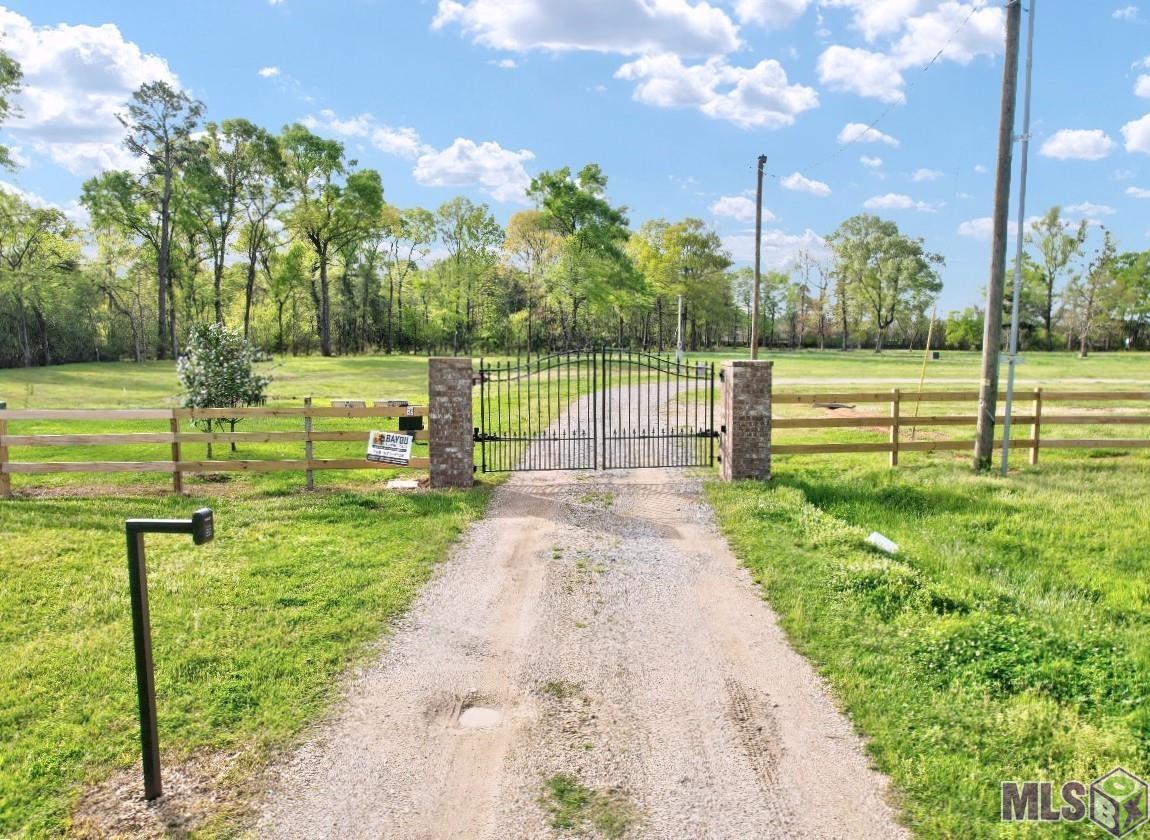 36303 Ruby Moore Road Denham Springs, LA 70706 - Photo 1 of 9 Gallery Image 1