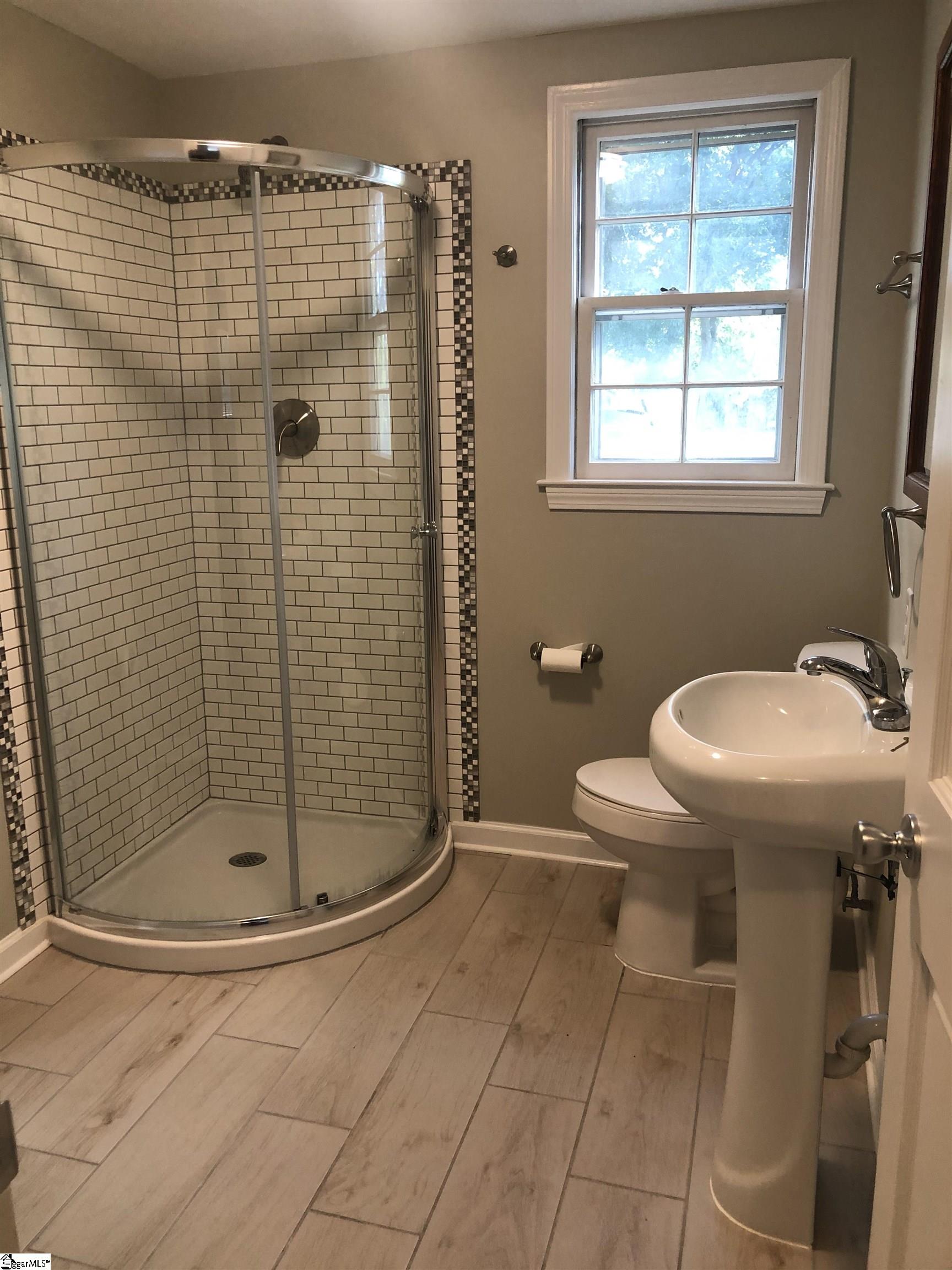 6 Cunningham Road Taylors, SC 29687 - Photo 10 of 17