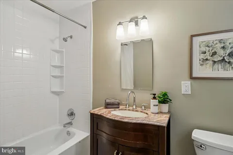 $259,000 | 2129 Florida Avenue Northwest, Unit 407, Washington, DC 20008