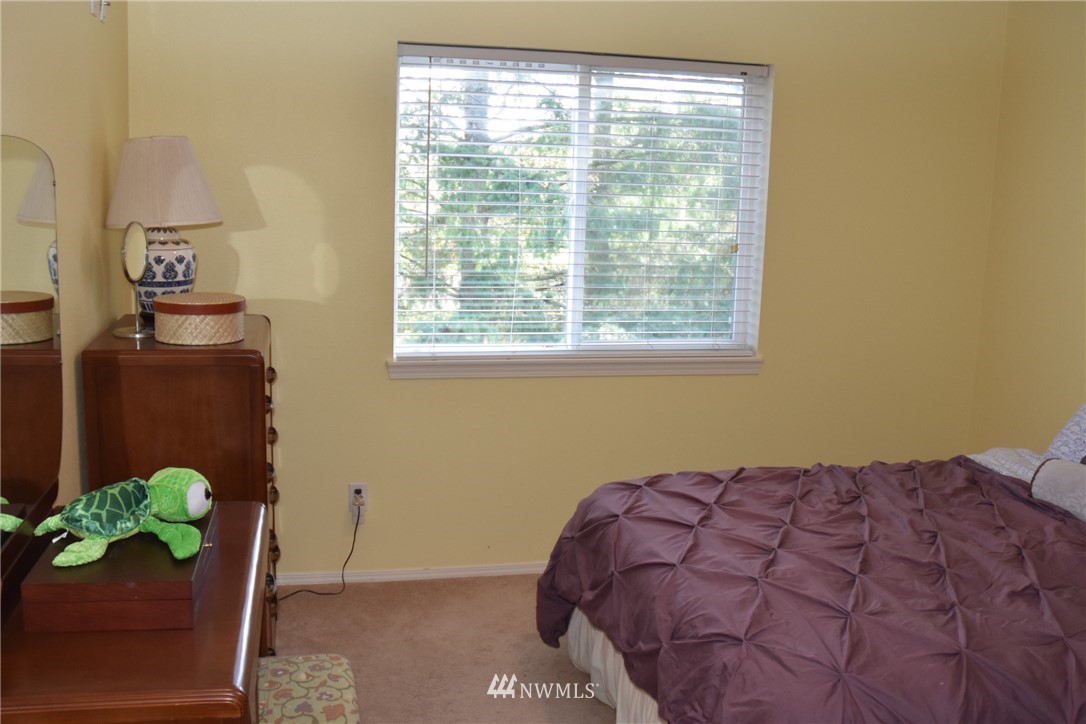 2032 187th Place Southeast Bothell, WA 98012 - Photo 18 of 22