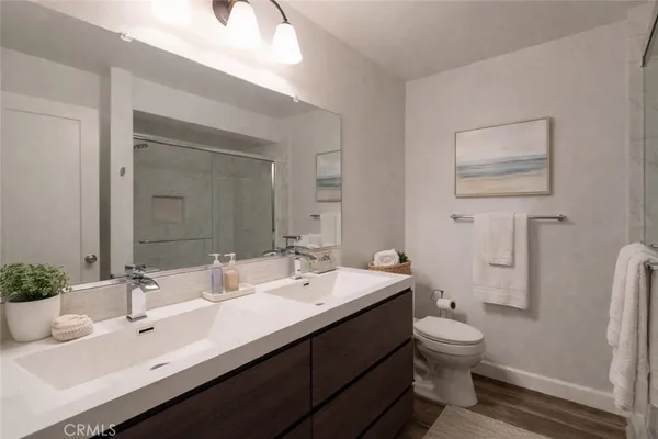 $585,000 | 564 North Bellflower Boulevard, Unit 109, Long Beach, CA 90814