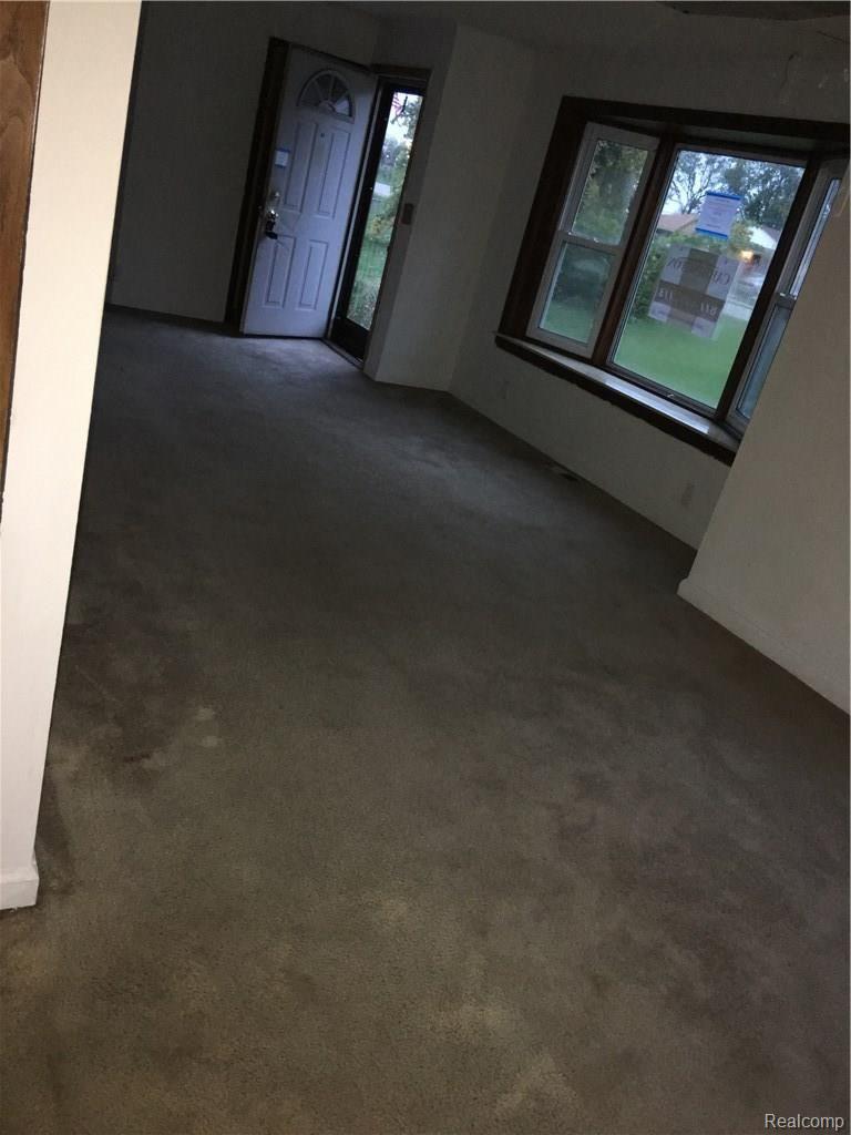 GREAT ROOM.JPG