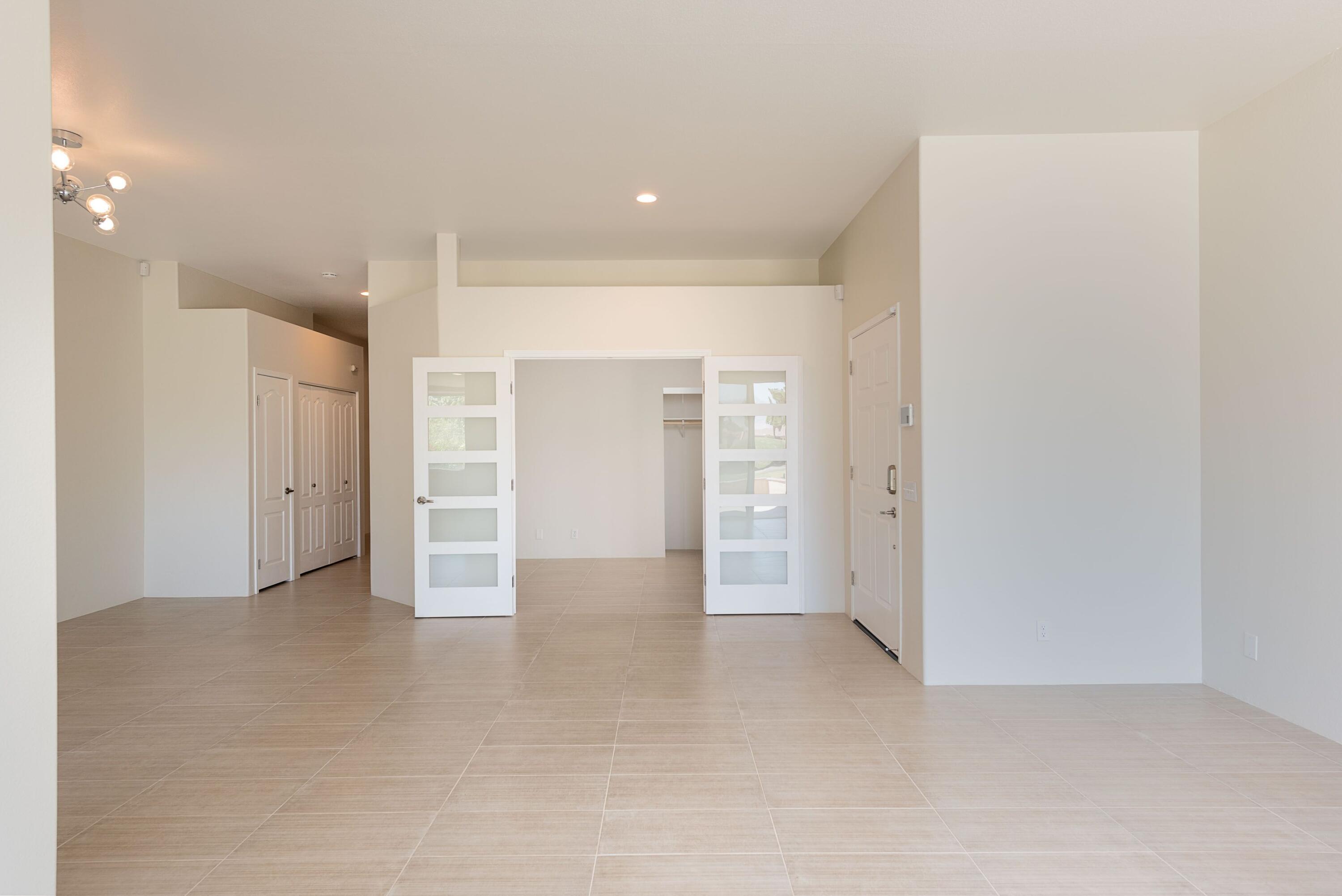 70 Pine Valley Drive Rancho Mirage, CA 92270 - Photo 9 of 31 an empty room with closet and a bathroom