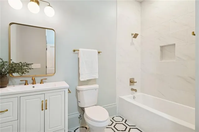 $524,000 | 524 Governor Nicholls Street, Unit 201, New Orleans, LA 70116