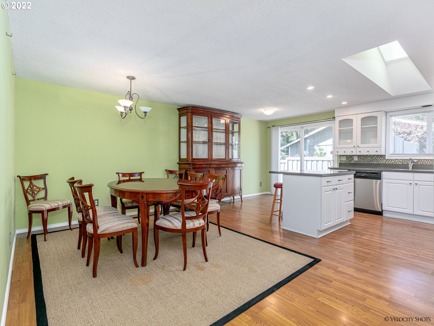 37260 Dubarko Road Sandy, OR 97055 - Photo 10 of 32 a view of a dining room with furniture and chandelier