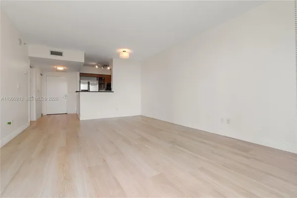$440,000 | 325 South Biscayne Boulevard, Unit 1718, Miami, FL 33131