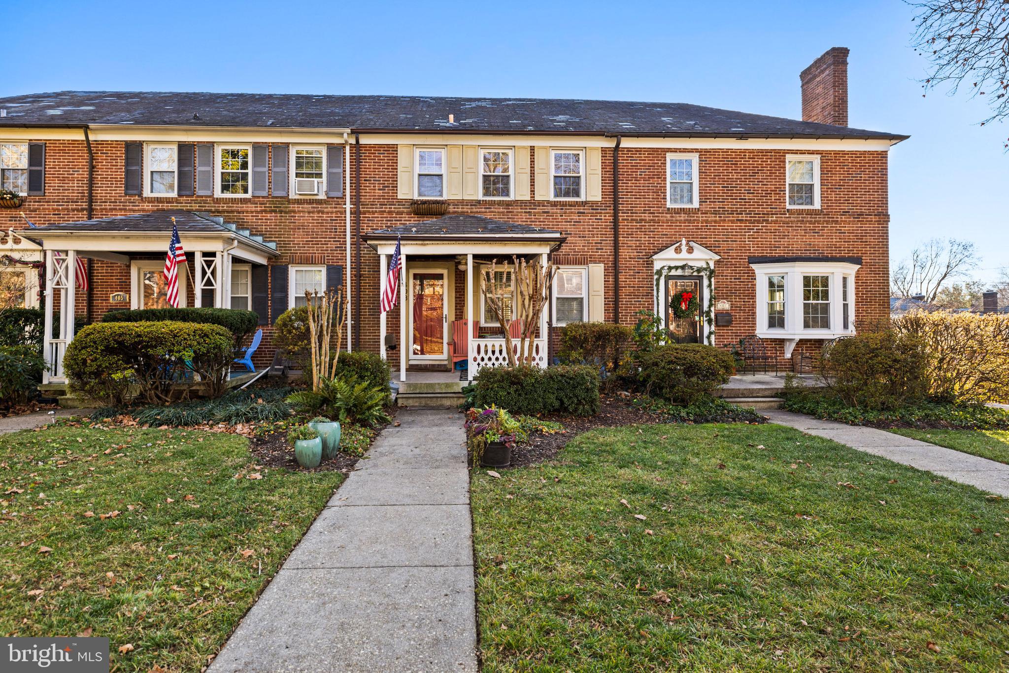 403 Dumbarton Road Baltimore, MD 21212 - Photo 1 of 36