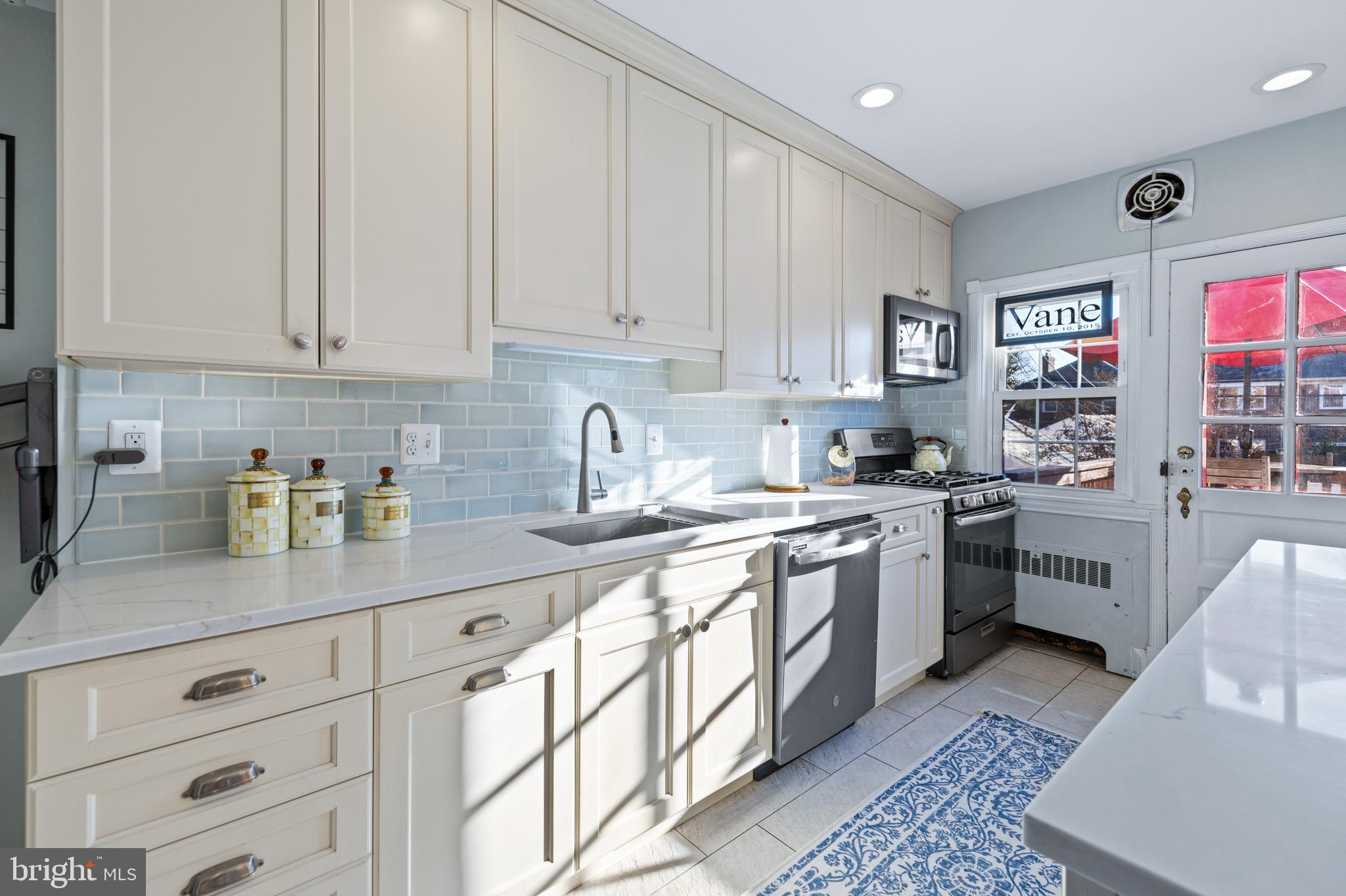 403 Dumbarton Road Baltimore, MD 21212 - Photo 12 of 36 Kitchen