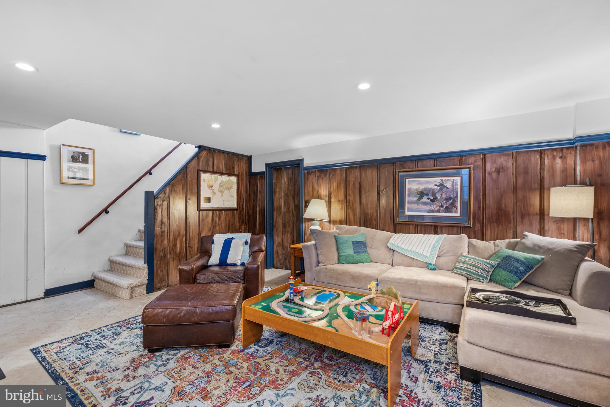 403 Dumbarton Road Baltimore, MD 21212 - Photo 24 of 36 Family Room