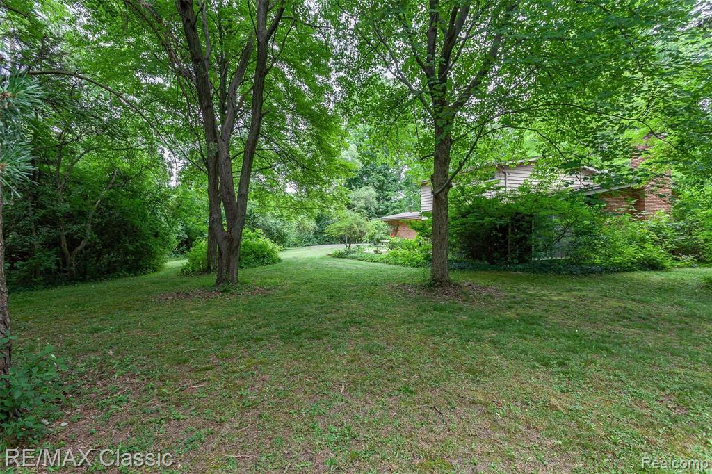 30535 Pear Ridge Farmington Hills, MI 48334 - Photo 44 of 51