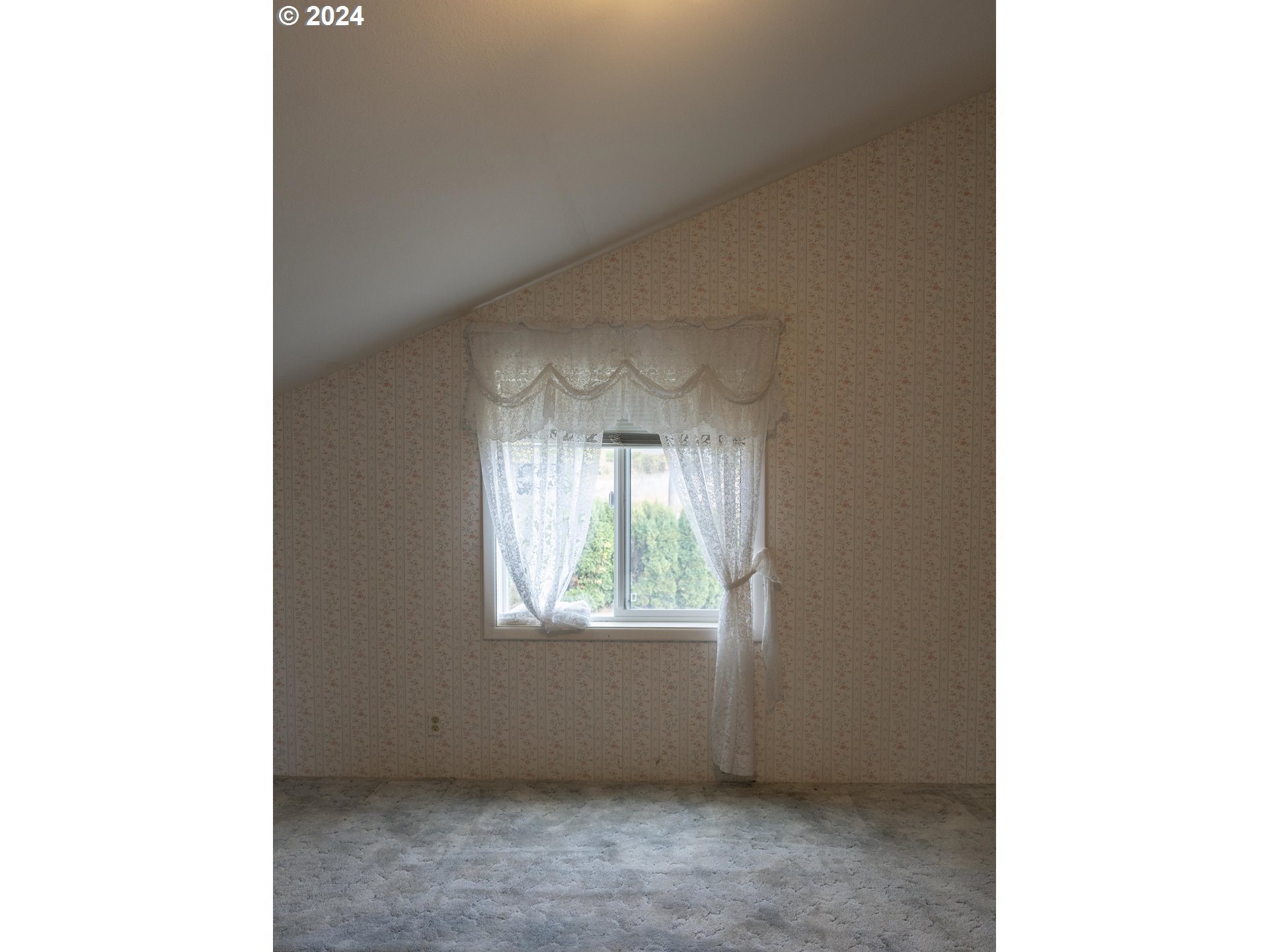 27004 Briggs Hill Road Eugene, OR 97405 - Photo 26 of 42