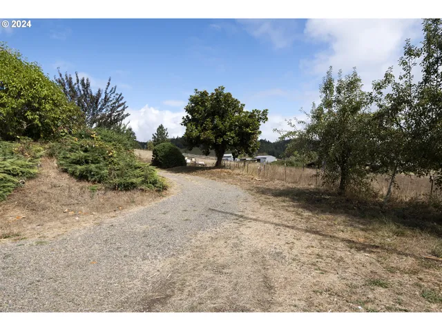 $678,000 | 27004 Briggs Hill Road, Eugene, OR 97405