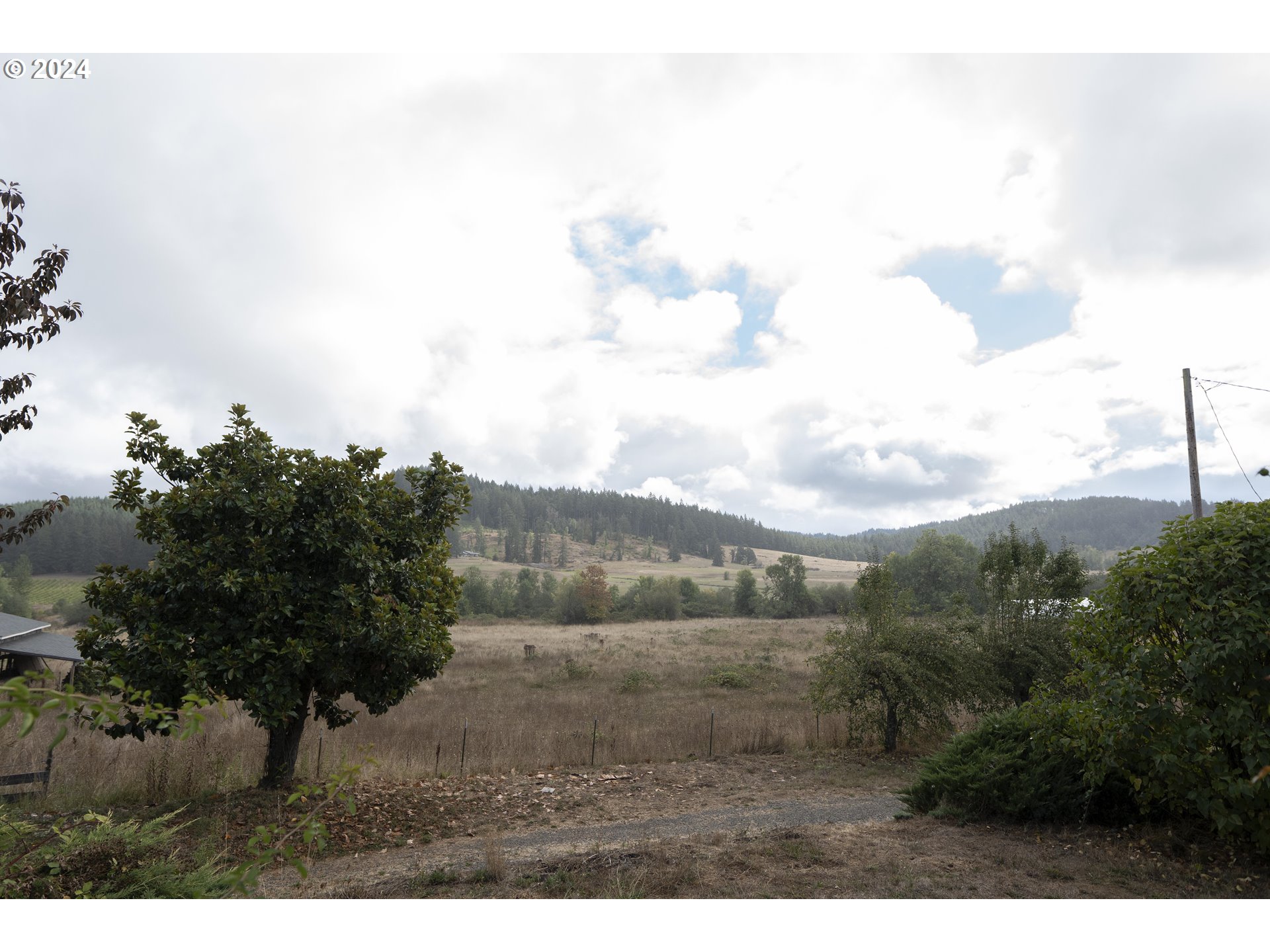 27004 Briggs Hill Road Eugene, OR 97405 - Photo 35 of 42