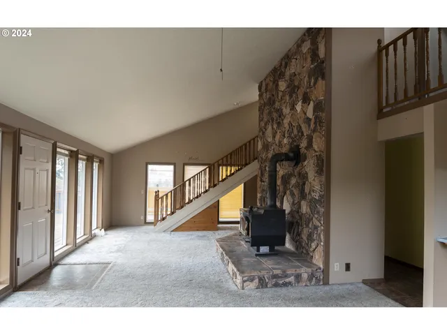 $678,000 | 27004 Briggs Hill Road, Eugene, OR 97405