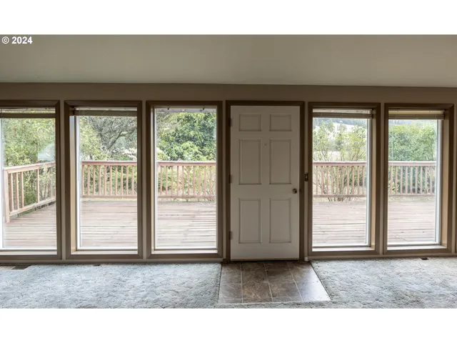 $678,000 | 27004 Briggs Hill Road, Eugene, OR 97405