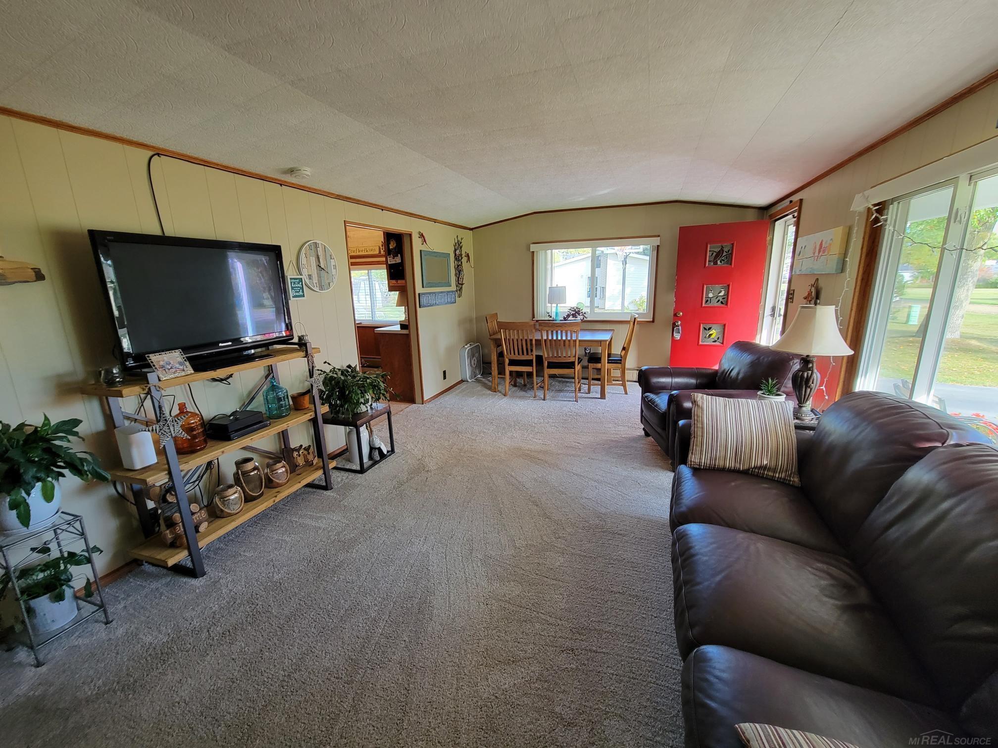 7469 Birchtree Road Lexington, MI 48450 - Photo 7 of 40 50092235-6.JPG