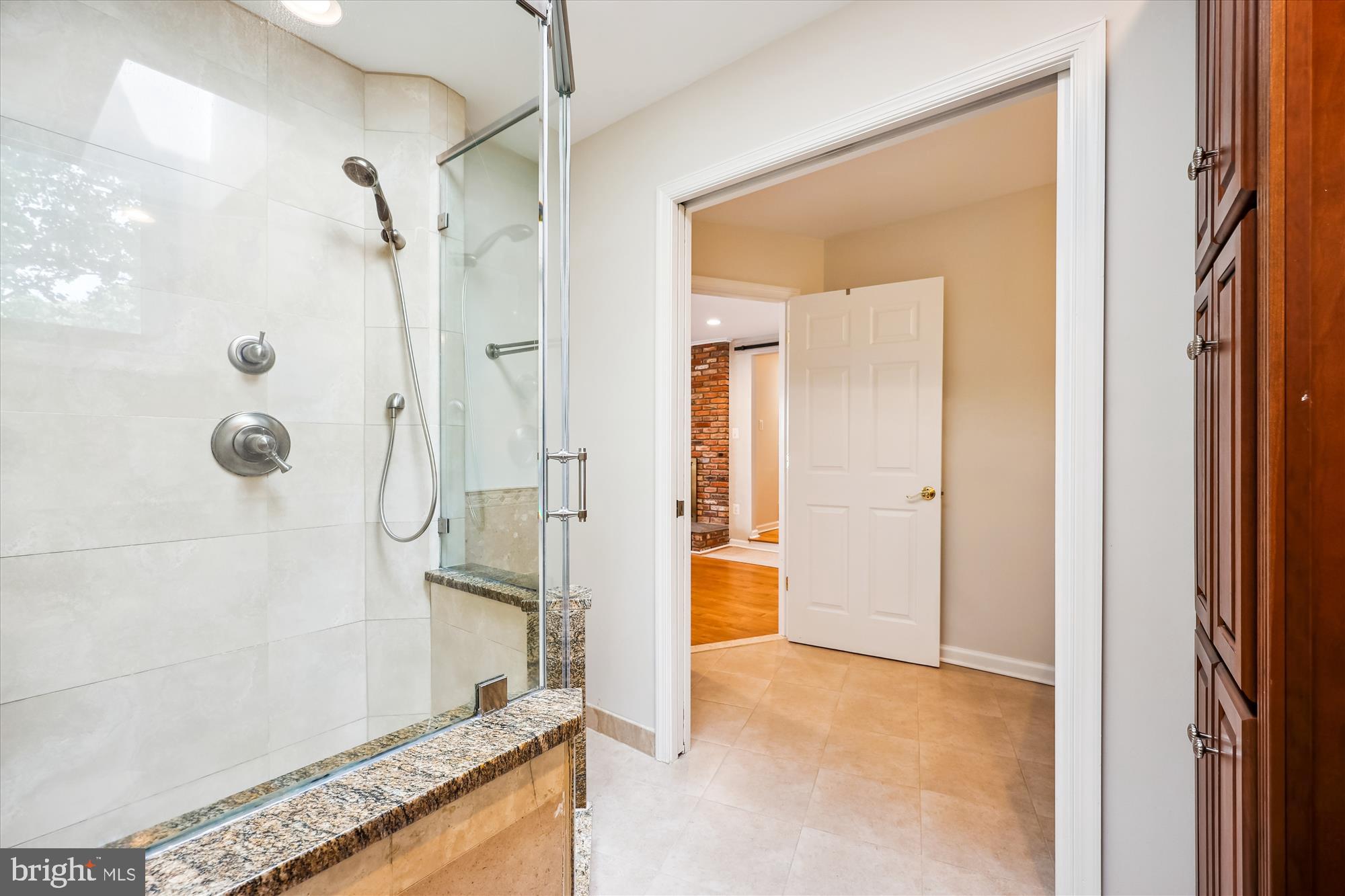 15221 Middlegate Road Silver Spring, MD 20905 - Photo 39 of 67 2025 New porcelain tile installed