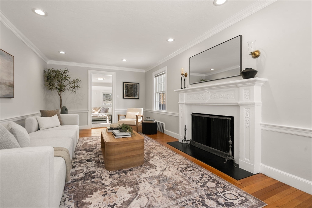 53 Sheldon Road Newton, MA 02459 - Photo 4 of 35 Gallery Image 4