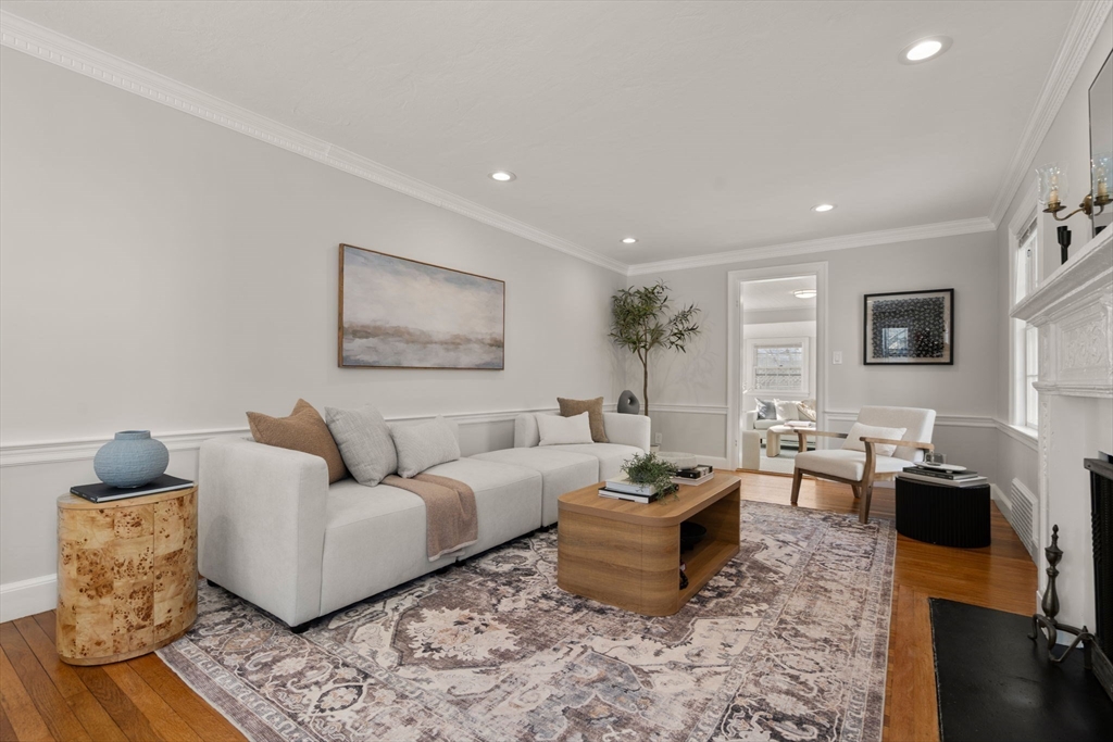 53 Sheldon Road Newton, MA 02459 - Photo 6 of 35 Gallery Image 6