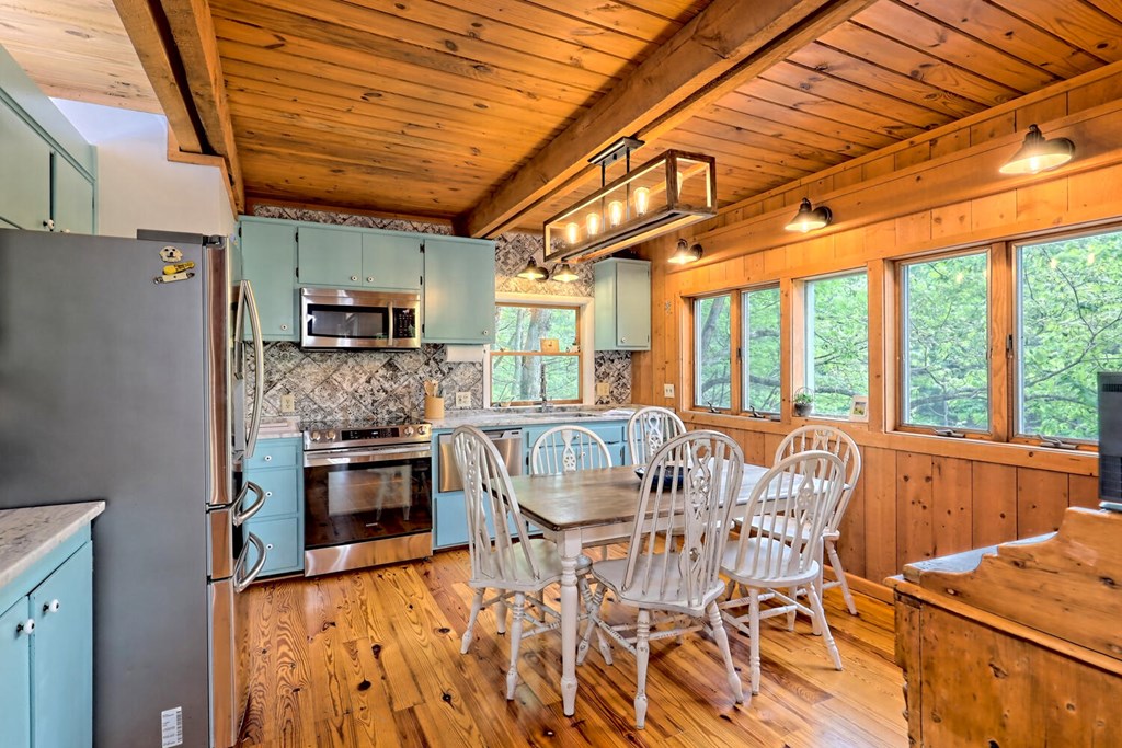 1186 Gibbs Road Blairsville, GA 30512 - Photo 10 of 55 Gallery Image 10