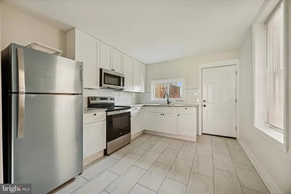 $1,899 | 6002 West Thompson Street, Philadelphia, PA 19151