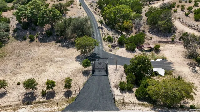 $2,299,999 | 3293 North Little Creek Road, Utopia, TX 78884