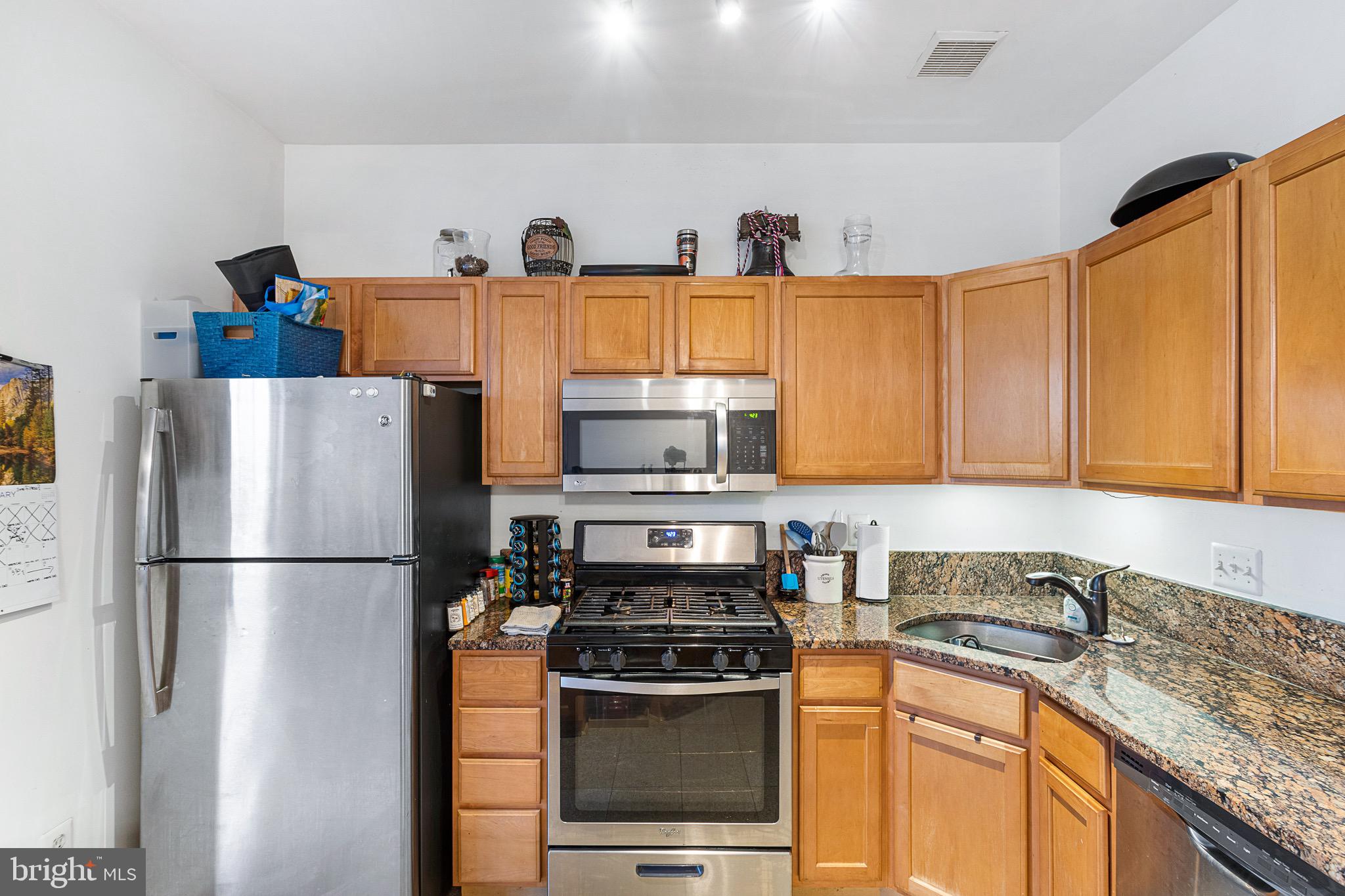 19442 Caravan Drive Germantown, MD 20874 - Photo 3 of 43