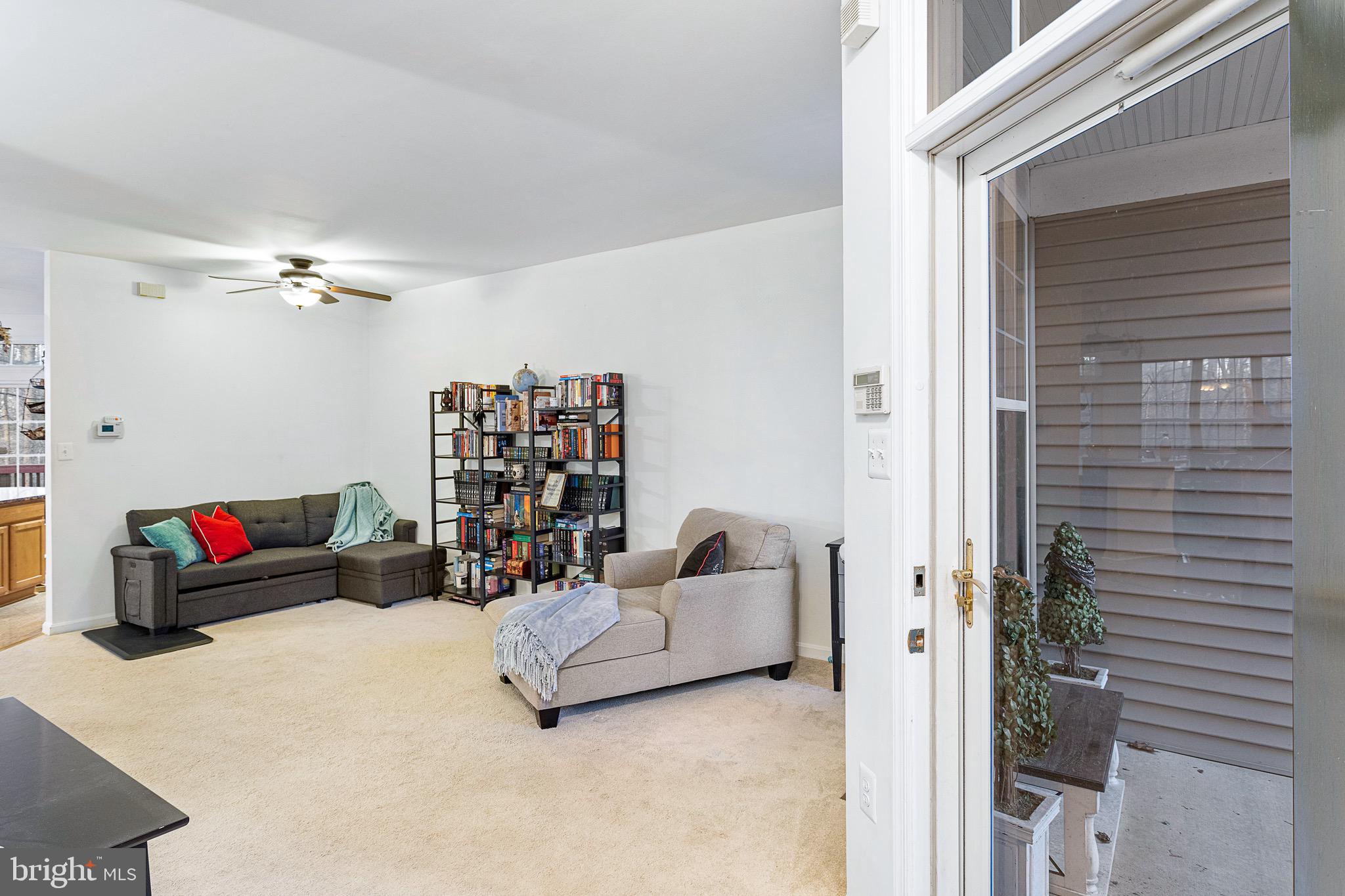 19442 Caravan Drive Germantown, MD 20874 - Photo 10 of 43