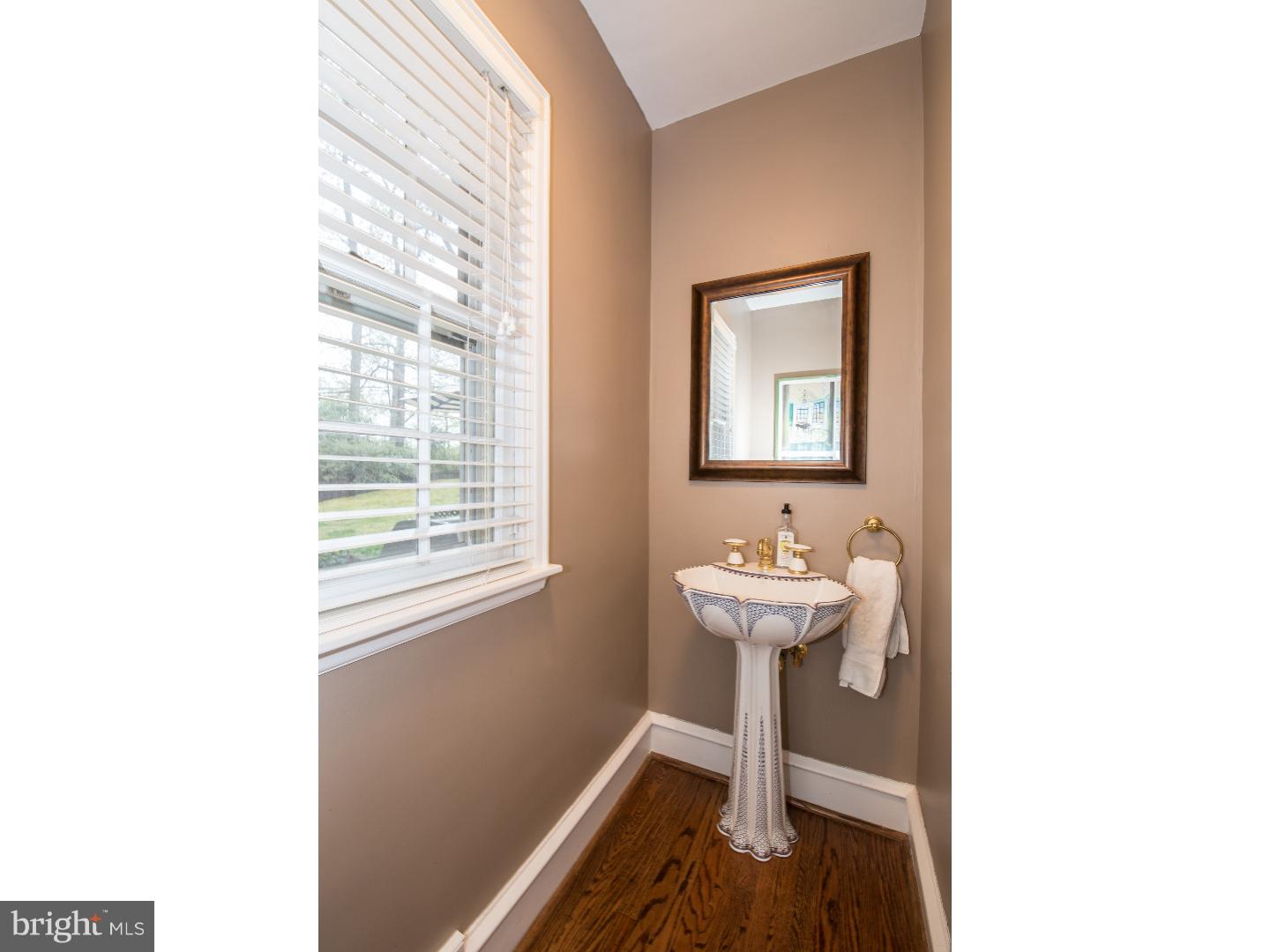 415-419 Custis Road Glenside, PA 19038 - Photo 15 of 25 Half Bath