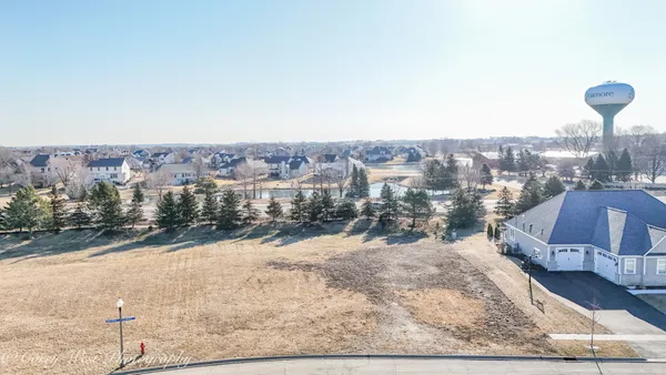 $53,000 | 1718 Ellsworth Drive, Sycamore, IL 60178