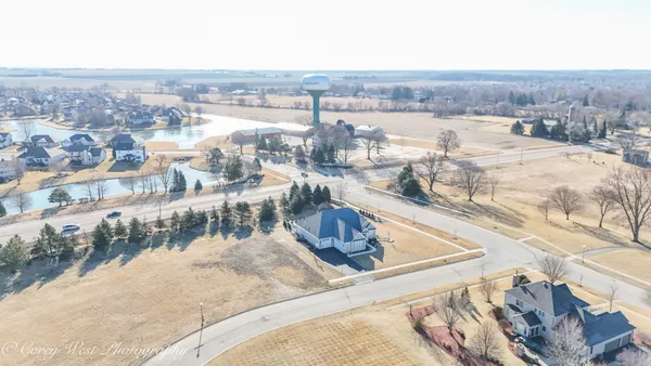 $53,000 | 1718 Ellsworth Drive, Sycamore, IL 60178