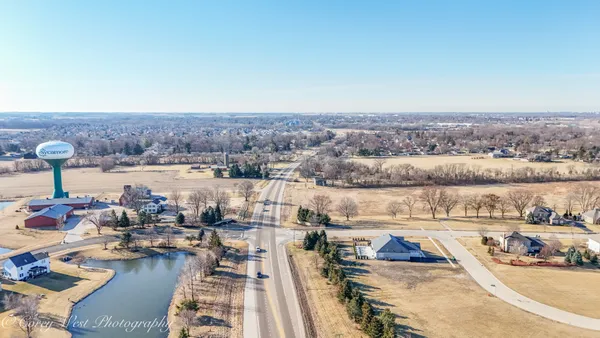 $53,000 | 1718 Ellsworth Drive, Sycamore, IL 60178