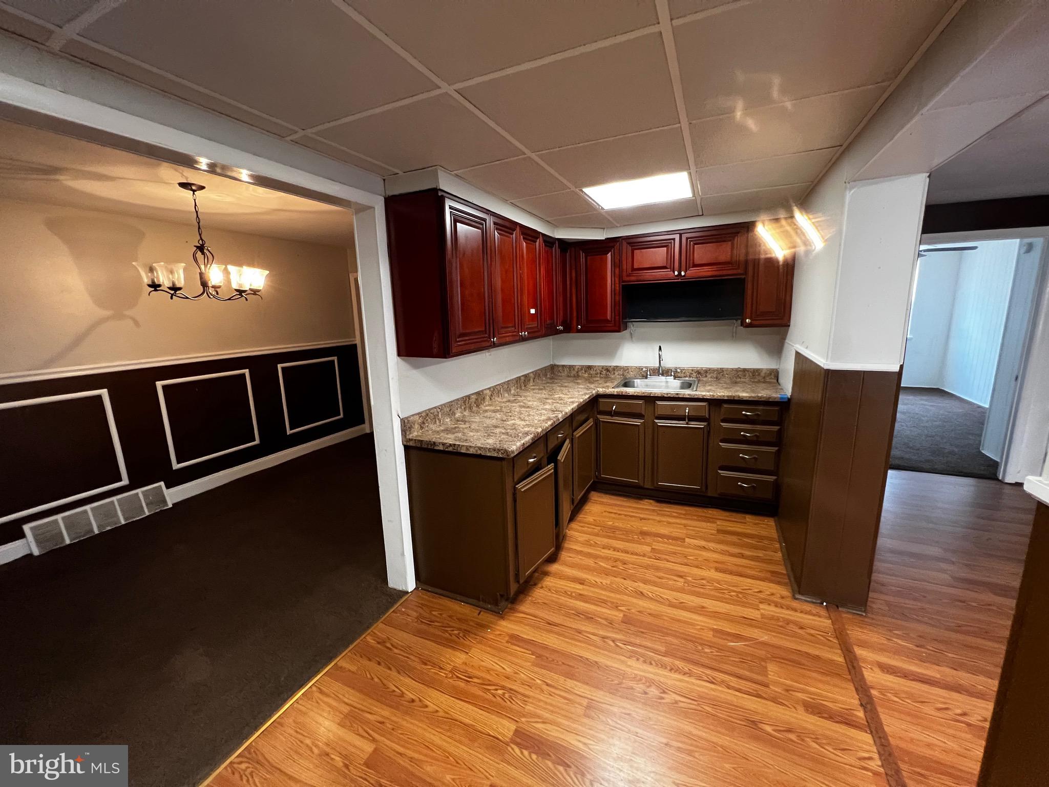 960 Springfield Road Collingdale, PA 19023 - Photo 6 of 20 Kitchen