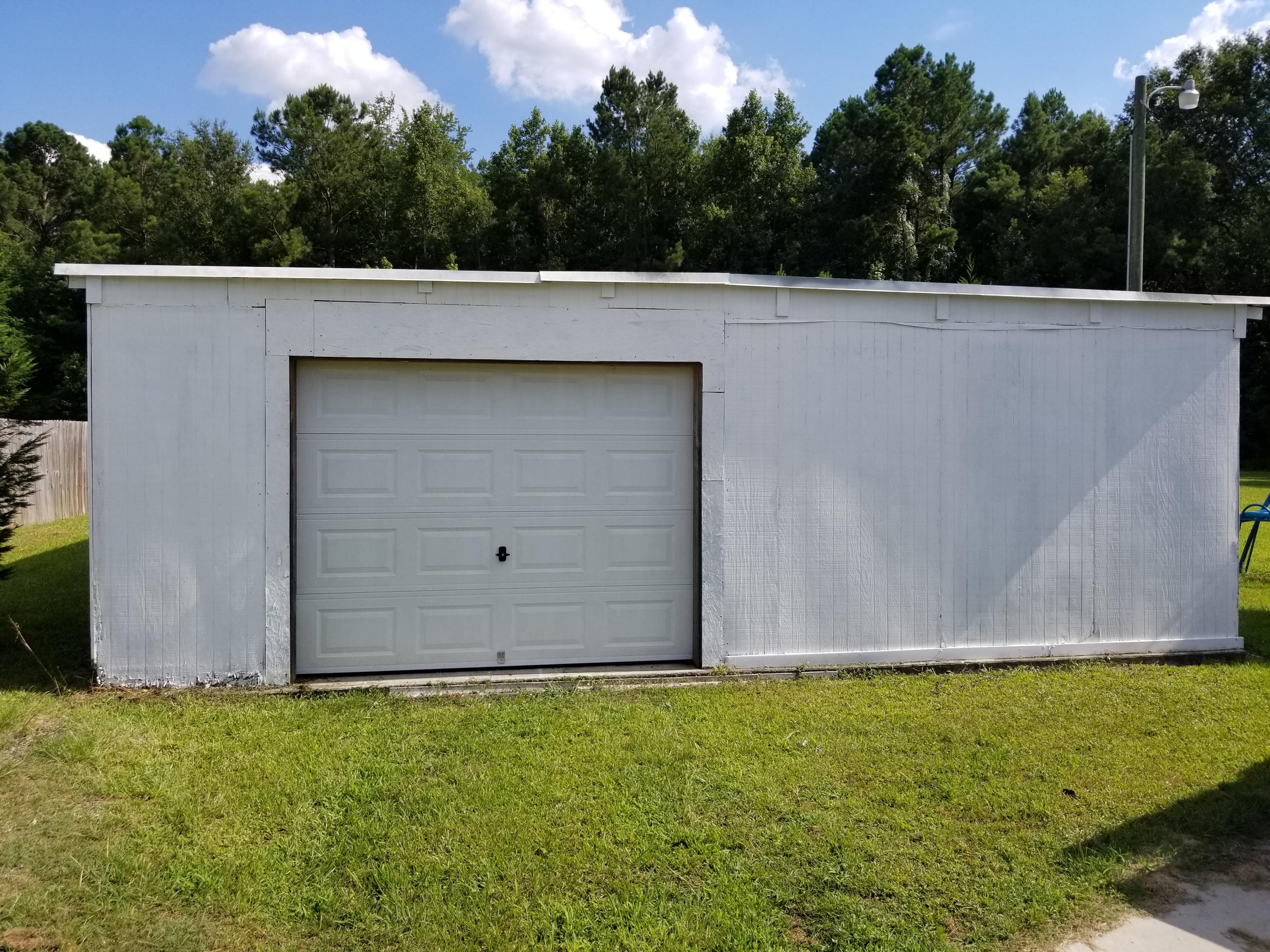123 Shellmore Trail Summerville, SC 29486 - Photo 4 of 19 20180710_164838