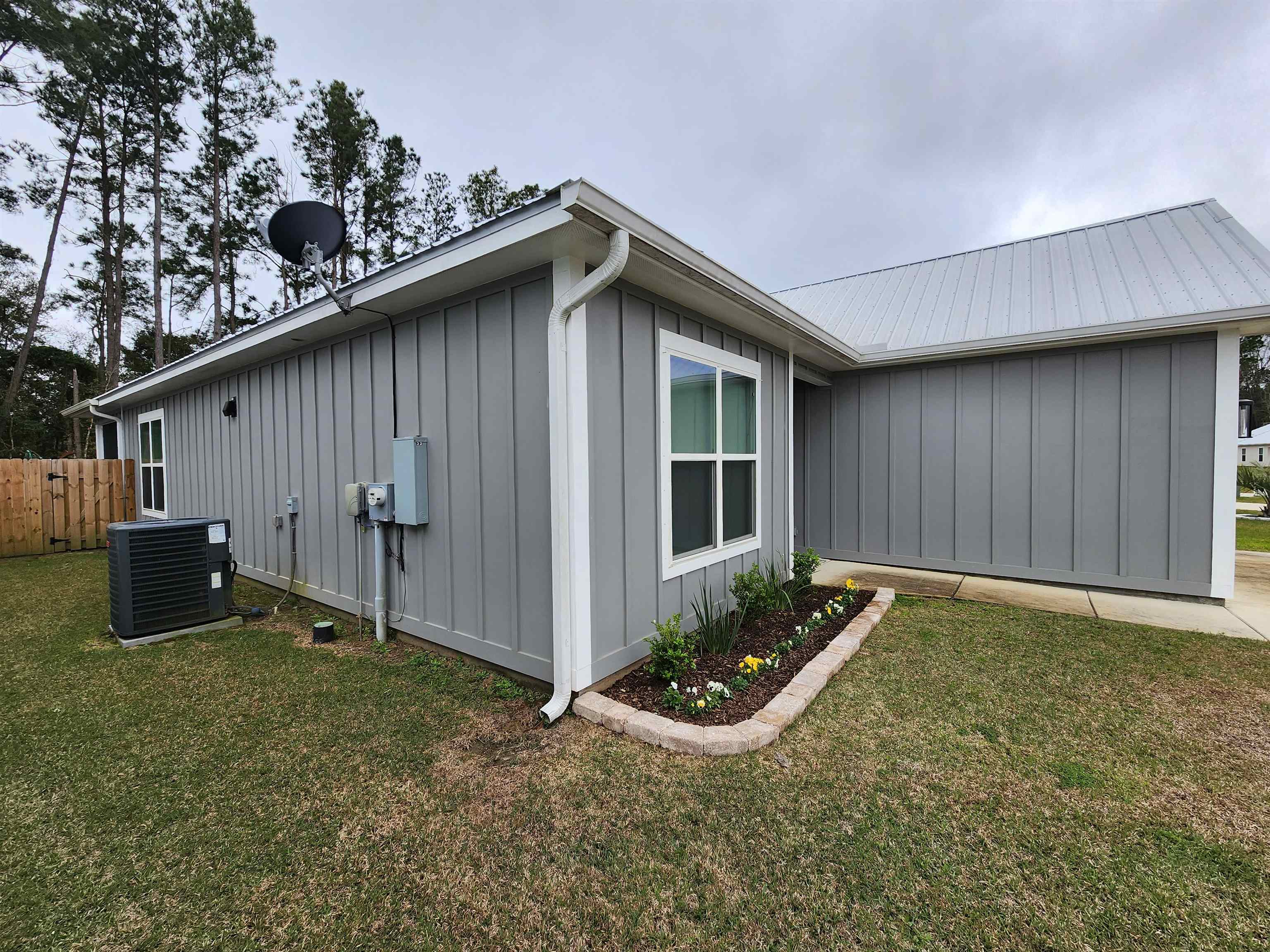 8129 Carmel Circle Foley, AL 36535 - Photo 3 of 37