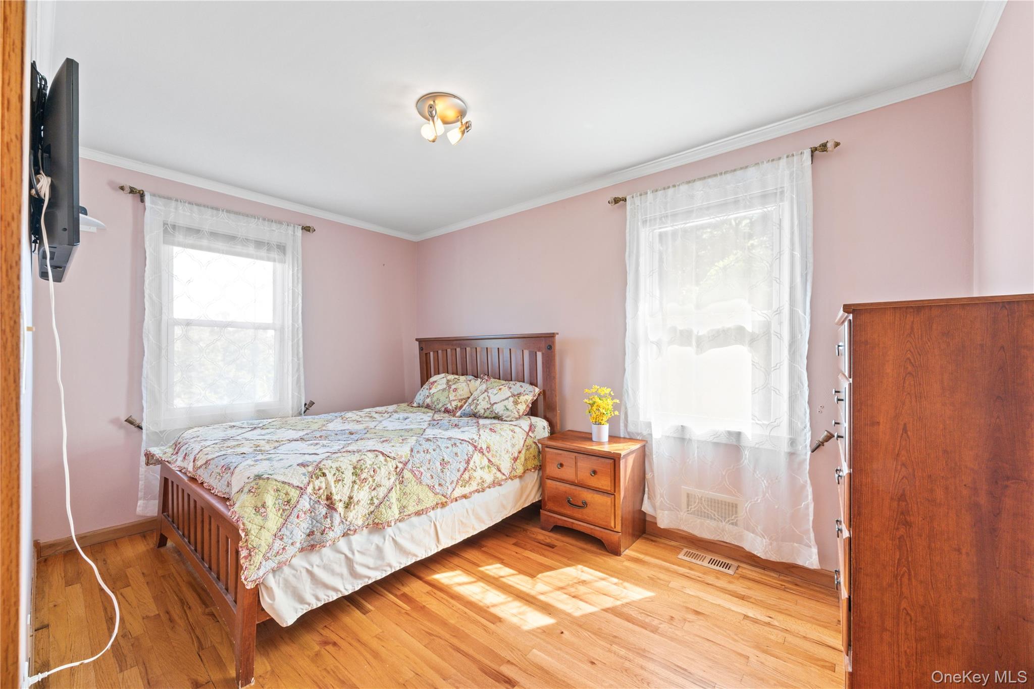 81 Avondale Road Yonkers, NY 10710 - Photo 14 of 48