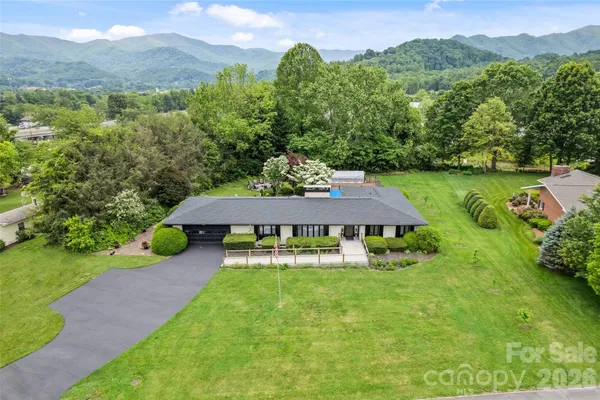 $1,150,000 | 225 Valley View Terrace, Waynesville, NC 28786
