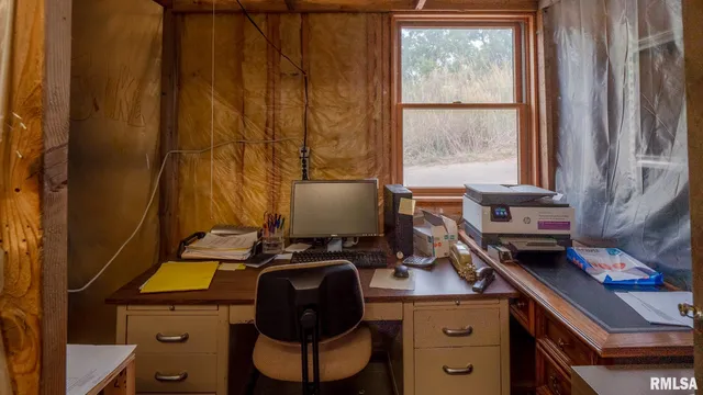 $825,000 | 2211 East 640th Place, Ursa, IL 62376