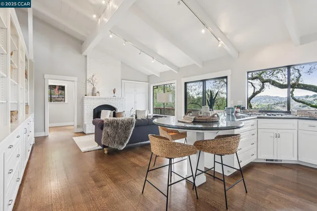 $2,855,000 | 858 Mountain View Drive, Lafayette, CA 94549