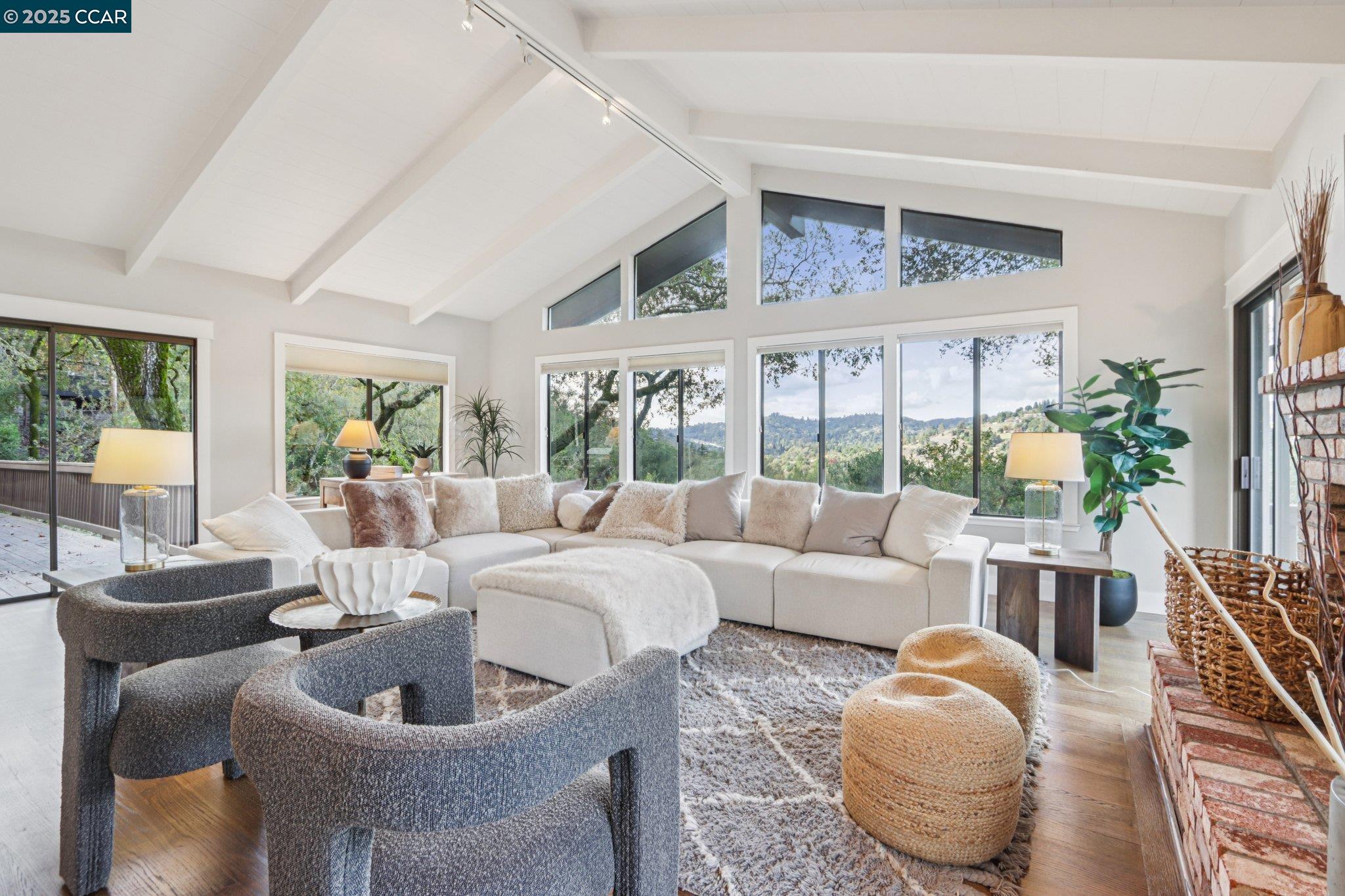 858 Mountain View Drive Lafayette, CA 94549 - Photo 4 of 55