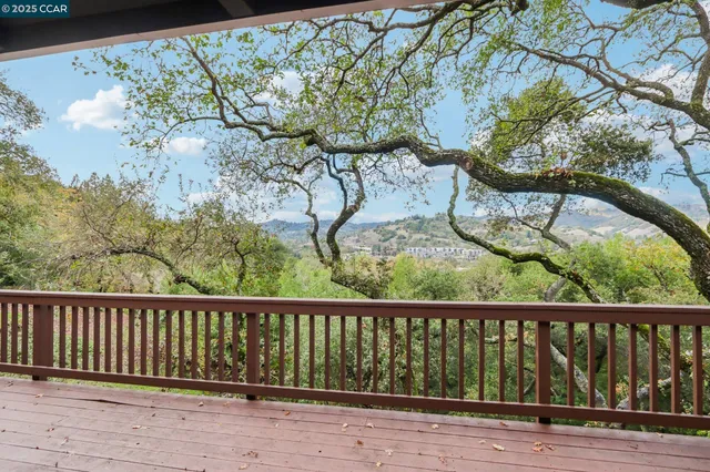 $2,855,000 | 858 Mountain View Drive, Lafayette, CA 94549